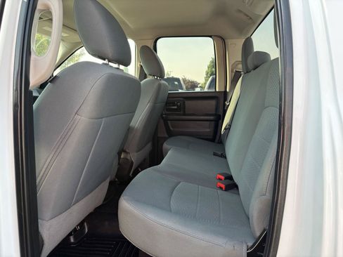 Used 2018 RAM 1500 Express w/ Express Value Package AWD/4WD image 19
