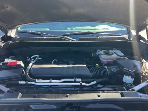 Used 2022 Chevrolet Silverado 1500 Custom AWD/4WD image 25