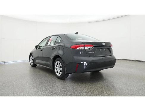 Used 2025 Toyota Corolla LE FWD image 26