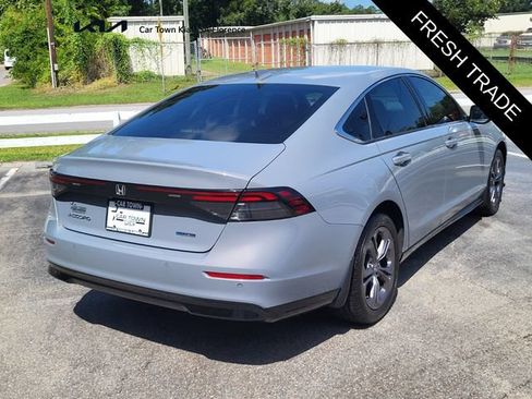Used 2024 Honda Accord EX-L image 2