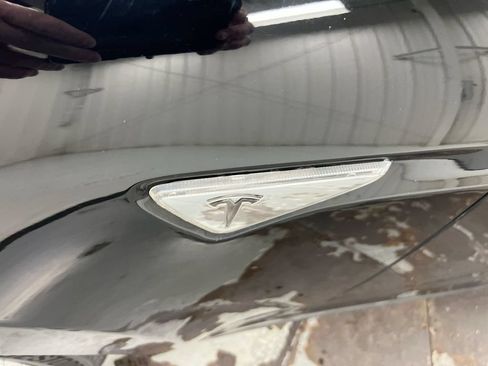 Used 2015 Tesla Model S 70D AWD/4WD image 24