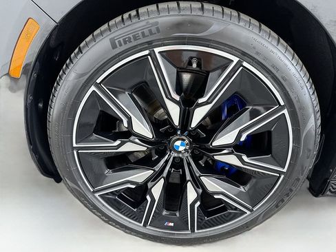 Certified 2024 BMW i7 M70 w/ Executive Package image 29