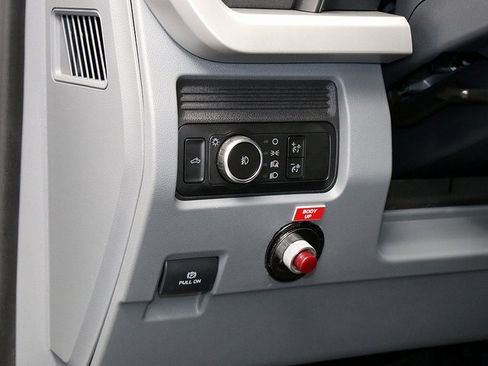 New 2025 Ford F550 4x4 Regular Cab Super Duty image 19