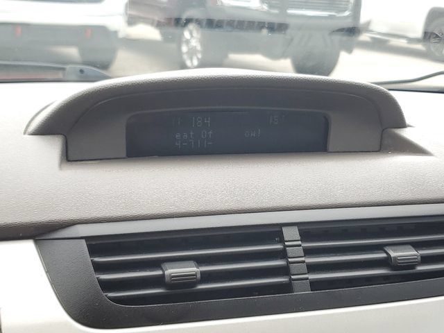 Used 2010 Ford Focus SE FWD image 16