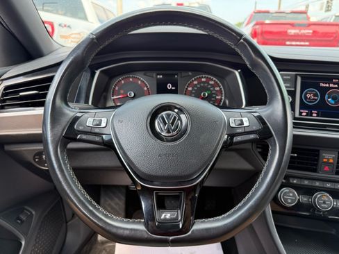 Used 2019 Volkswagen Jetta R-Line FWD image 19