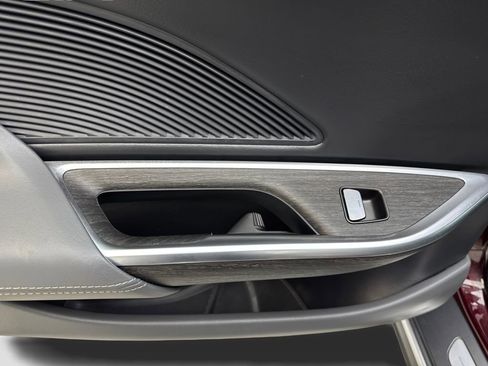 Used 2024 Lucid Air Touring AWD/4WD image 38