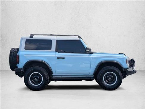 Used 2024 Ford Bronco Heritage Edition AWD/4WD image 4