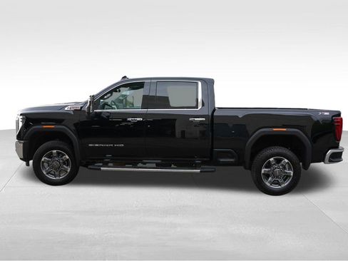 Used 2025 GMC Sierra 3500 SLT w/ SLT Premium Package AWD/4WD image 9