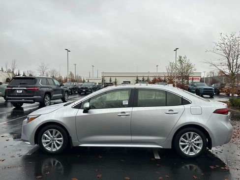 New 2026 Toyota Corolla XLE image 6