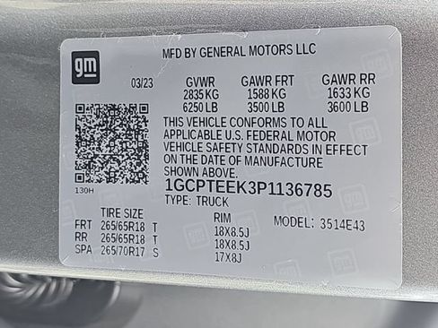 Used 2023 Chevrolet Colorado Trail Boss w/ Technology Package AWD/4WD image 38