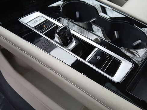 New 2026 Volkswagen Atlas SE image 23