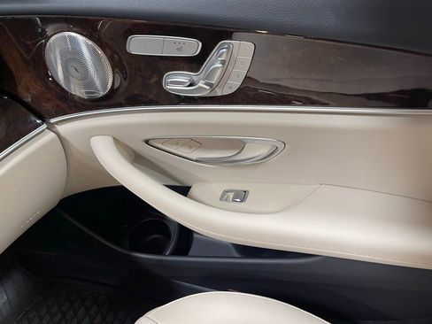 Used 2022 Mercedes-Benz E 350 4MATIC Sedan image 27