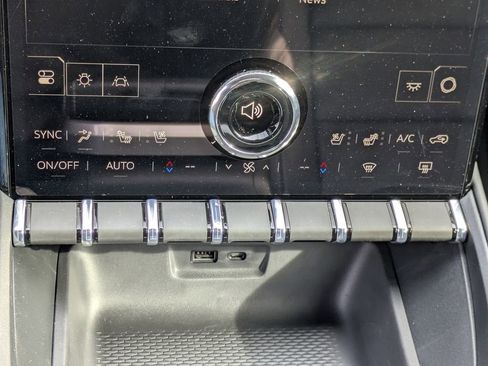 New 2026 GMC Terrain Elevation w/ Elevation Premium Package image 13