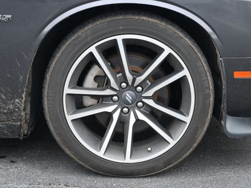 Used 2023 Dodge Challenger R/T image 13