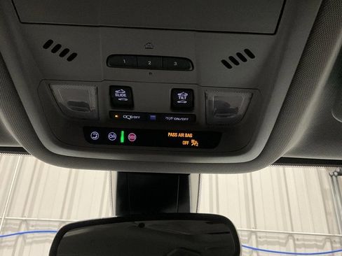 Used 2023 GMC Acadia AT4 w/ Technology Package image 22