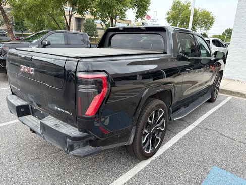 Used 2026 GMC Sierra EV Denali AWD/4WD image 10