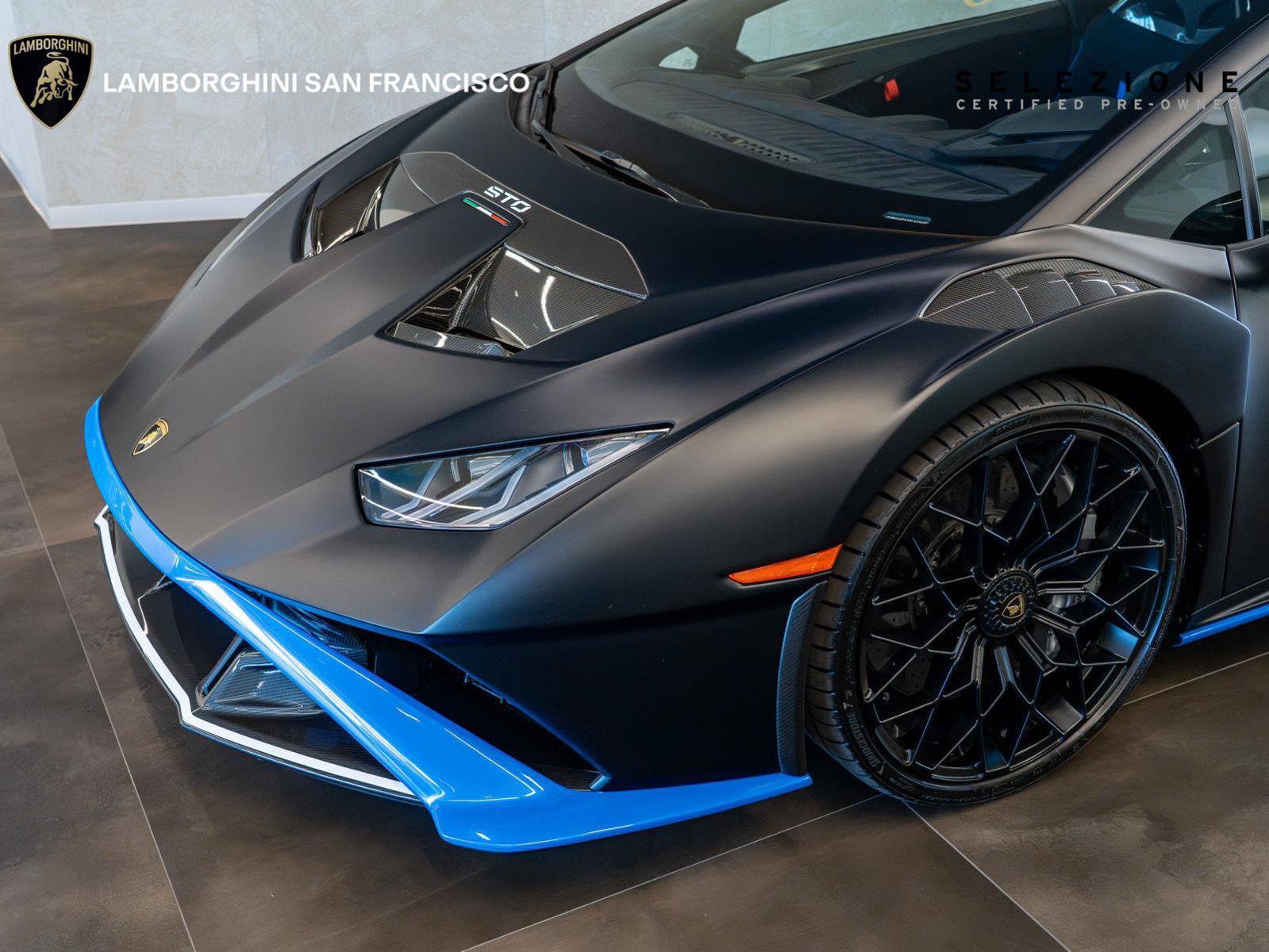 Used 2024 Lamborghini Huracan STO RWD image 7
