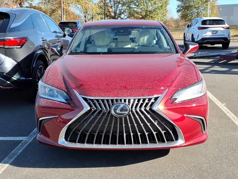 New 2025 Lexus ES 350 w/ Premium Package image 2