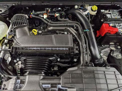 Certified 2026 Ford Maverick XLT image 23