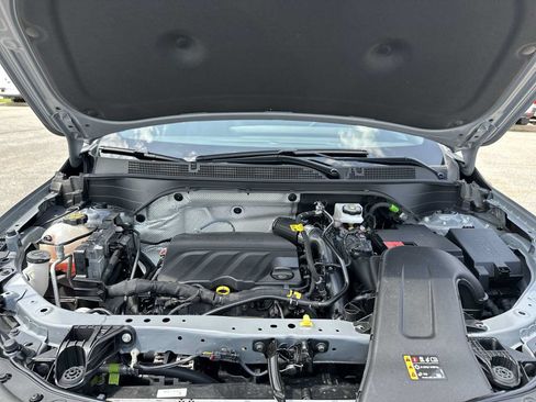 Certified 2025 Buick Envista Sport Touring FWD image 15