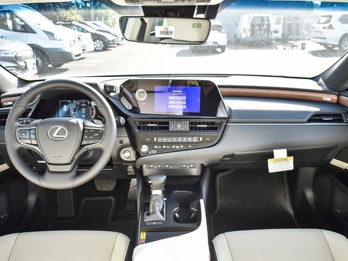 New 2025 Lexus ES 350 w/ Premium Package image 12