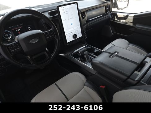 Used 2022 Ford F150 Lightning Platinum AWD/4WD image 15