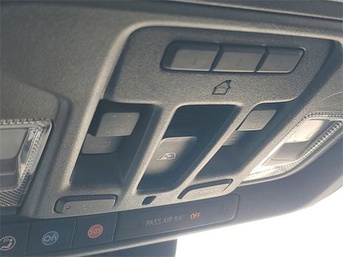 Certified 2024 Chevrolet Silverado 2500 High Country w/ High Country Premium Package image 30