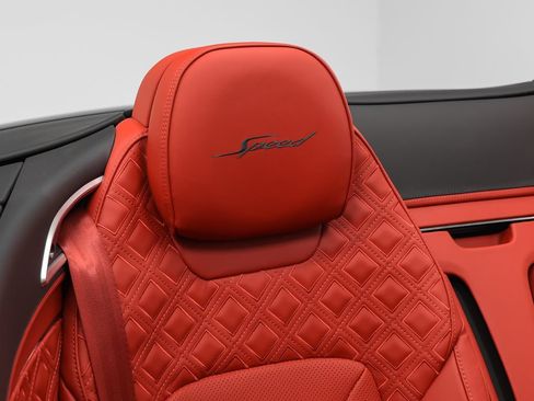 Used 2024 Bentley Continental GT Mulliner AWD/4WD image 24