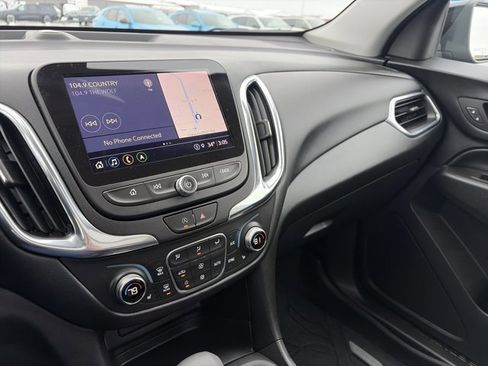 Used 2022 Chevrolet Equinox LT image 32