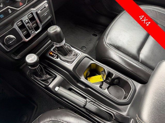 Used 2023 Jeep Wrangler Unlimited Sahara w/ Cold Weather Group AWD/4WD image 44