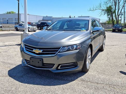 Used 2016 Chevrolet Impala LTZ w/ Enhanced Convenience Package FWD image 3