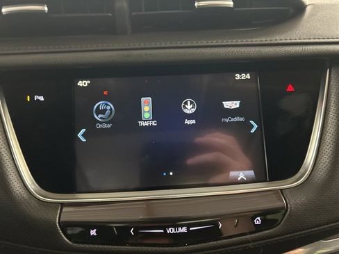 Used 2018 Cadillac XT5 Luxury w/ Driver Awareness Package image 15