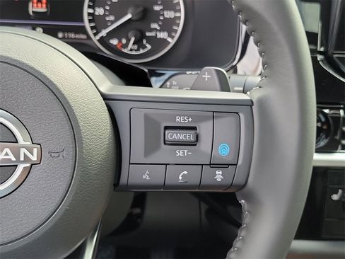 New 2025 Nissan Pathfinder SV w/ SV Premium Package image 7