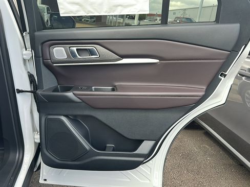 New 2026 Ford Explorer Platinum RWD image 23