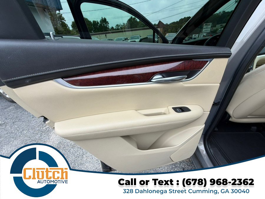 Used 2018 Cadillac XT5 FWD Premium Luxury w/ Driver Awareness Package image 15