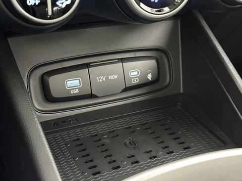 New 2026 Hyundai Venue SEL image 17