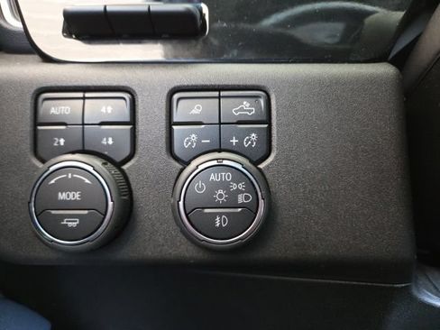 Used 2024 Chevrolet Silverado 1500 High Country AWD/4WD image 60