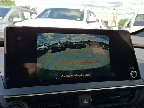 Certified 2023 Toyota Prius Prime FWD image 22