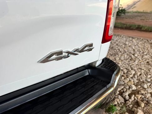 Used 2019 RAM 2500 Tradesman w/ Chrome Appearance Group AWD/4WD image 24