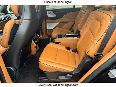 Certified 2025 Lincoln Aviator Black Label w/ Jet Appearance Package image 49