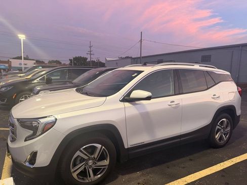 Used 2020 GMC Terrain SLT w/ Preferred Package FWD image 8