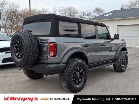 Used 2022 Ford Bronco Black Diamond image 8
