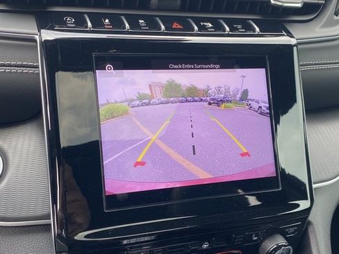 New 2025 Jeep Grand Cherokee L Altitude image 3