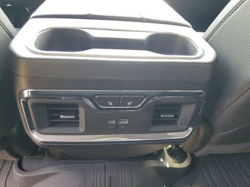 Used 2024 GMC Sierra 3500 Denali w/ Denali Reserve Package AWD/4WD image 25