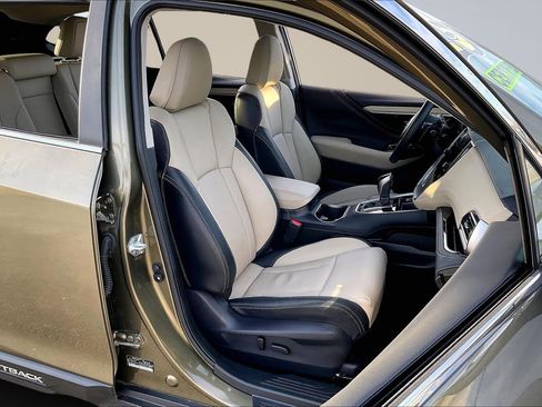 Certified 2025 Subaru Outback Limited image 7