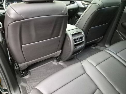Certified 2023 Cadillac XT5 Sportv w/ LPO, Floor Liner Package AWD/4WD image 23