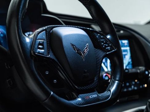 Used 2015 Chevrolet Corvette Z06 w/ 3LZ Preferred Equipment Group image 24