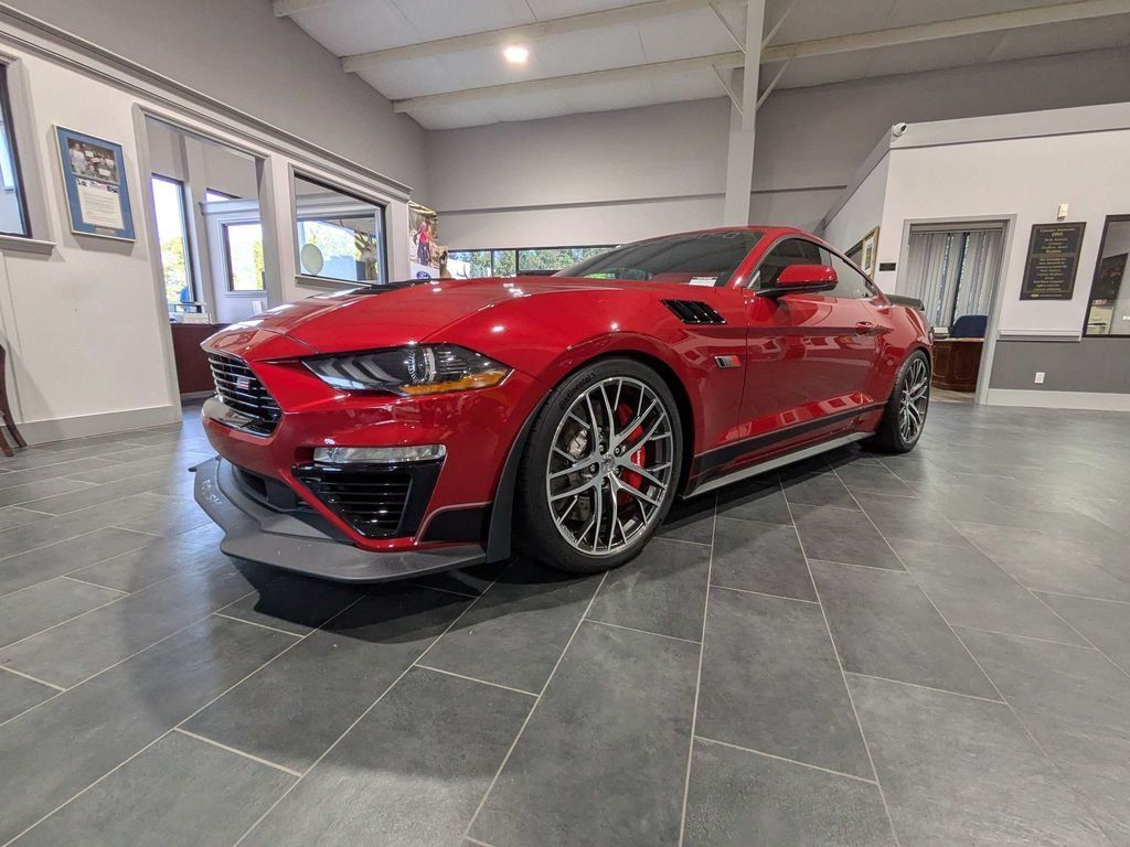 Used 2020 Ford Mustang GT Premium w/ GT Performance Package RWD image 9