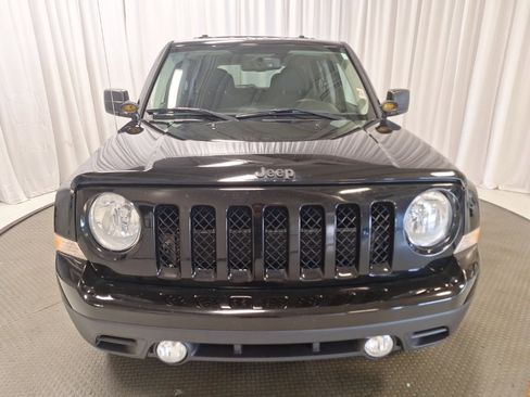 Used 2017 Jeep Patriot Sport image 16