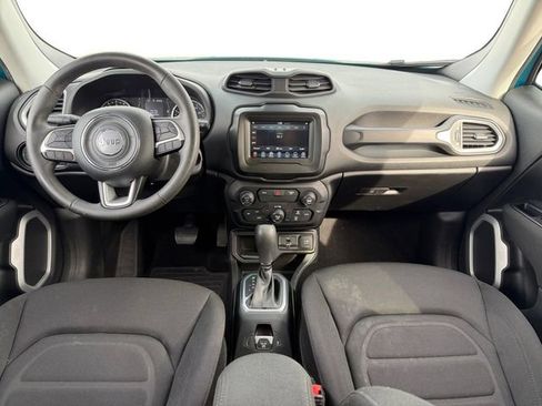 Used 2019 Jeep Renegade Latitude image 12